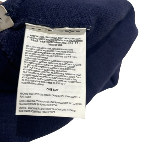 NWOT Vans Palm Tree Print Pom Pom Beanie One Size O/S Blue Pink - Picture 3 of 3